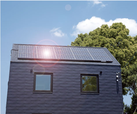 太陽光でエネルギーを生み出す家は売電により光熱費収益も生み出す。